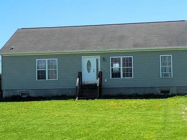 7261 W Bergen Rd, Bergen, NY 14416