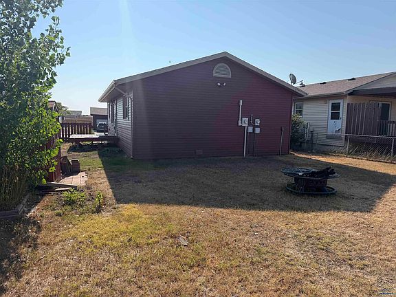 4th image of 421 Ennen Dr