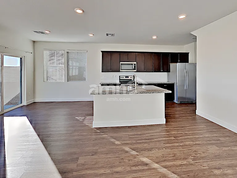 8128 Inhibition Ct — Photo 4