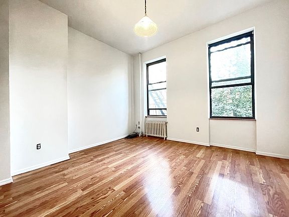 4th image of 170 Franklin St #2L