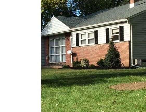 3rd image of 265 Allen Ln