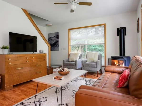 (undisclosed Address), Glacier, WA 98244