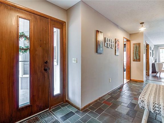 3rd image of 11179 Fawn Meadow Ln