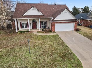 5805 Meadow Brook Dr, Fort Smith, AR 72916