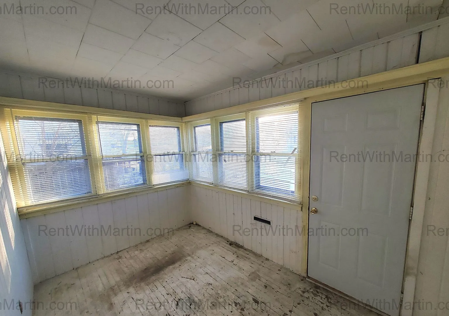 For Rent- 1020 Columbia *Pets Ok With Conditions* — Photo 2