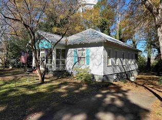202 E South St, Greensboro, GA 30642