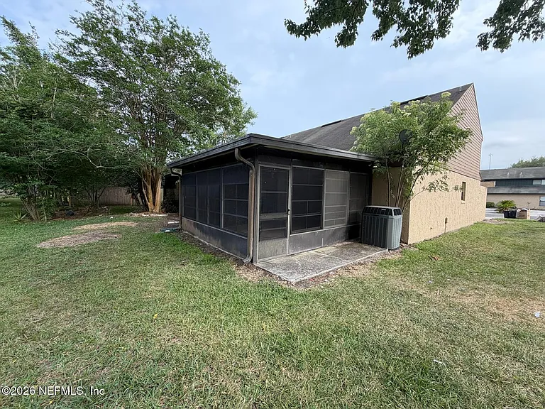 5557 Greatpine Ln S — Photo 20