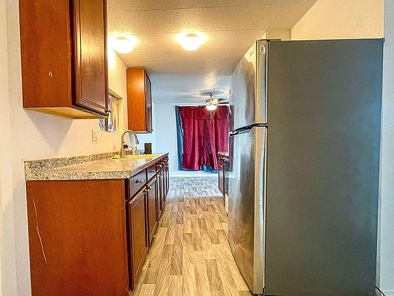 5th image of 5631 S 38TH Avenue