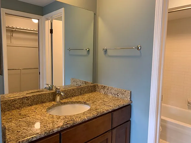 32237 Southfield Rd — Photo 12