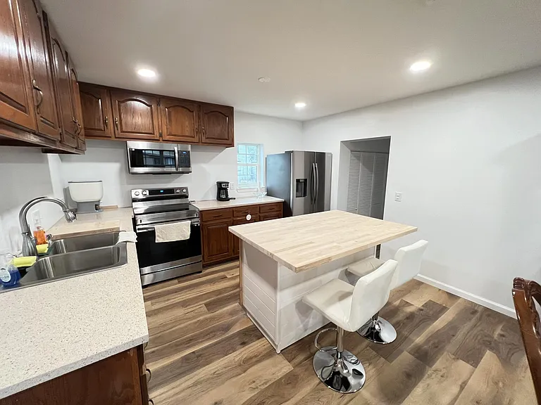 726 N 9th St — Photo 1