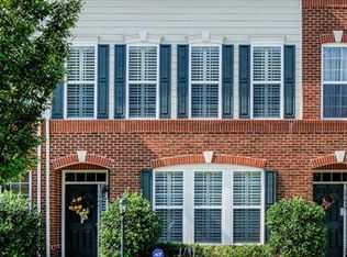 19441 Coppermine Sq, Leesburg, VA 20176