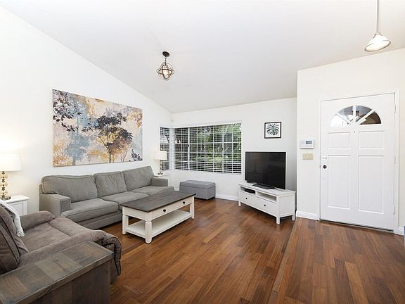 3rd image of 1831 Paseo Del Lago Dr