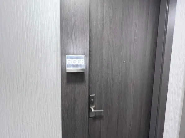 25 Water Walk Dr #Rg06, Markham, ON L6G 0G3