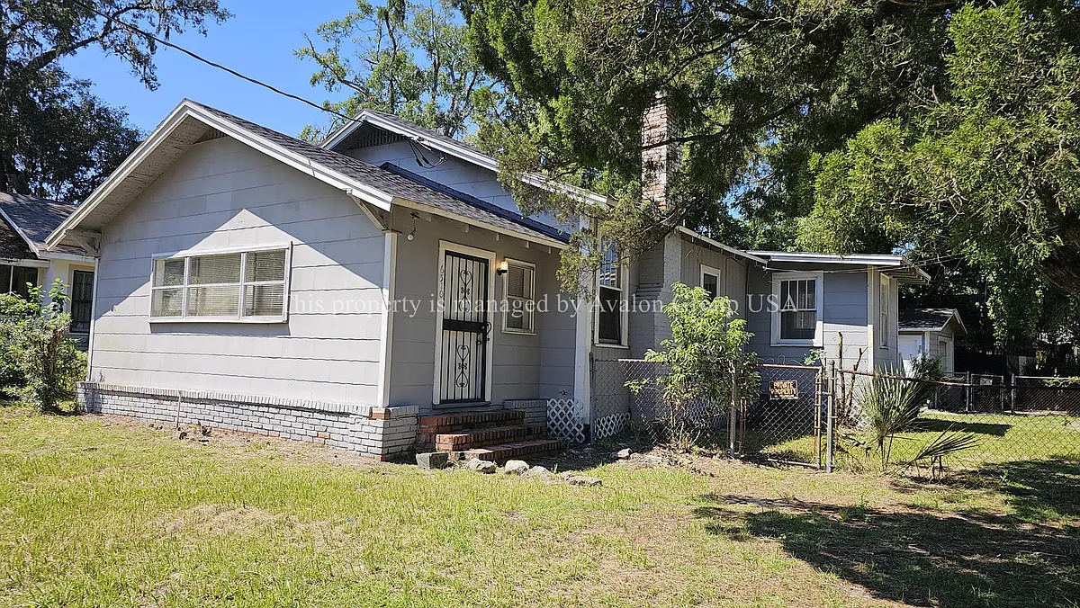 Building Photo - 6510 Avalon St