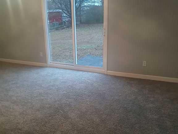 5th image of 3446 Richmond Dr SE