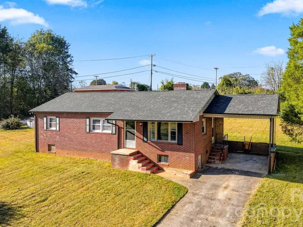 107 Carbondale Ln, Morganton, NC 28655