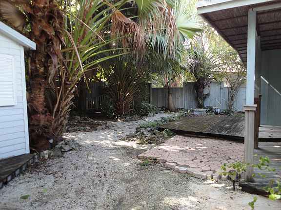 4th image of 31248 Avenue H