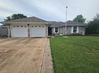 500 Ember Glow, Moore, OK 73160