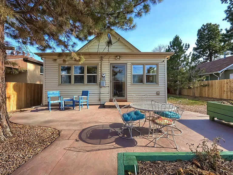 3039 S Bannock St — Photo 40