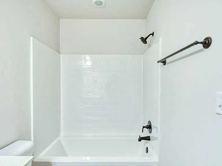 932 Varenna Ct — Photo 21