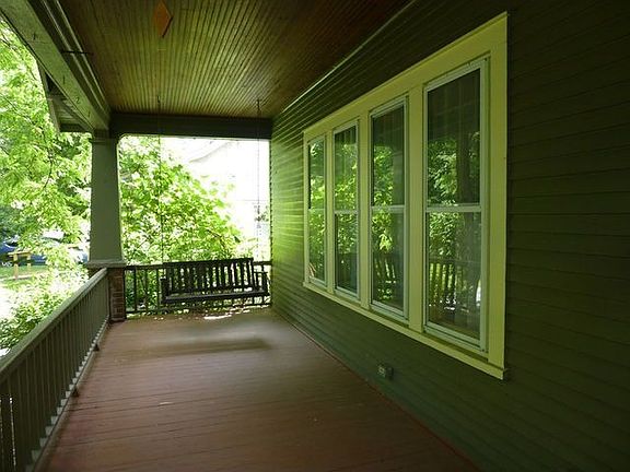 2nd image of 221 Shelburne Rd
