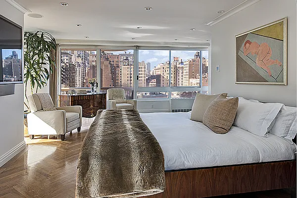 Sold by Stribling | media 4