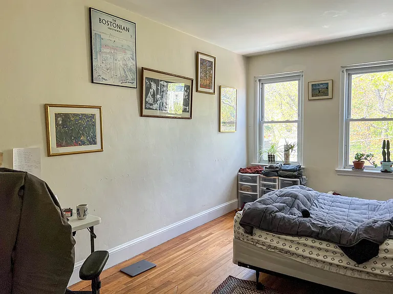 27 Lanark Rd #4 — Photo 11