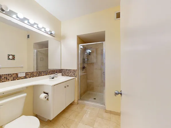 75 Oceana Drive East image 10 of 23