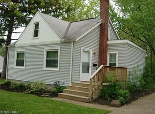 829 Sheffield Rd, Sheffield Lake, OH 44054