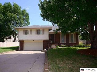 15324 Stoney Brook Blvd, Omaha, NE 68137