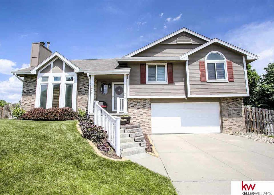 1st image of 16040 Orchard Cir