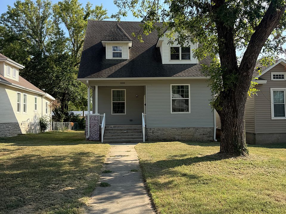 1st image of 1226 W Broadway St