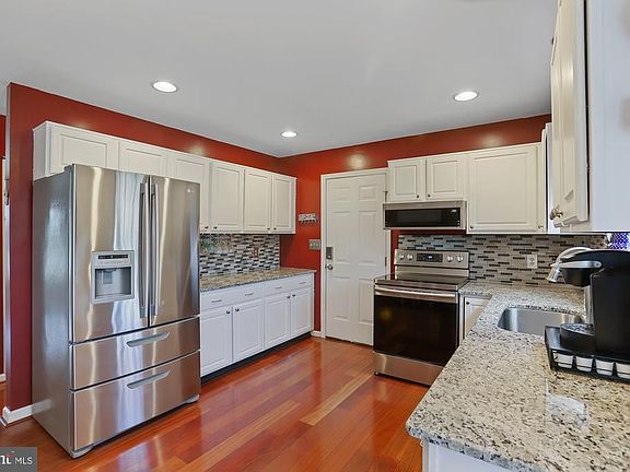 4th image of 75 N Allwood Dr