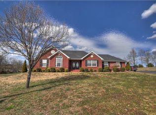 408 Amber Ct, Spring Hill, TN 37174