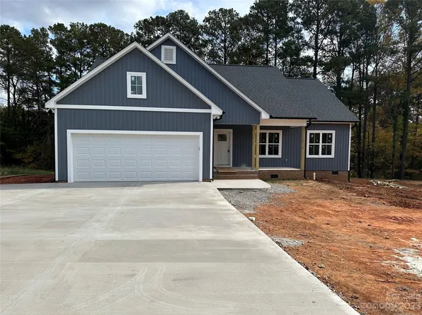 413 School St, Rockwell, NC 28138