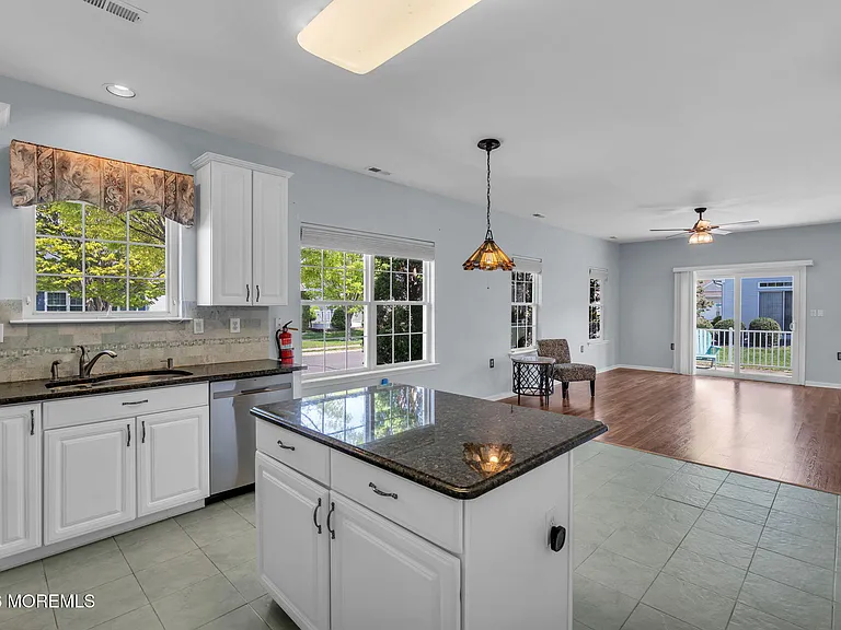 1 Evans Ct — Photo 13