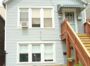 3046 N Gresham Ave, Chicago, IL 60618