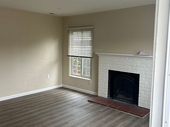 2nd image of 1032 Northwood Dr