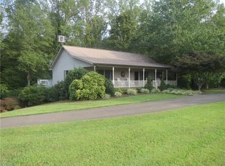 953 Hodges Mill Rd, Dobson, NC 27017