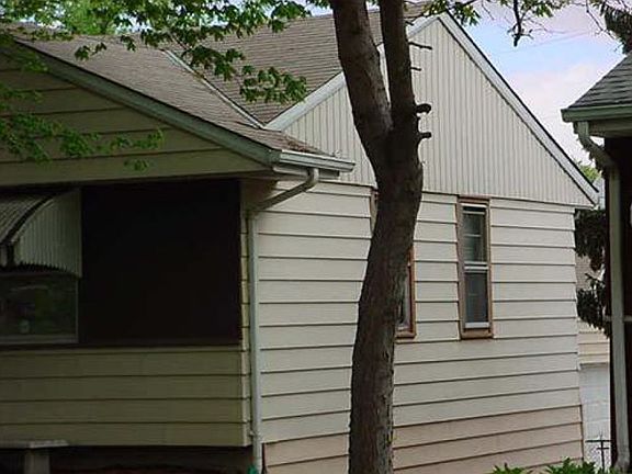 5th image of 2204 Waukon Ave