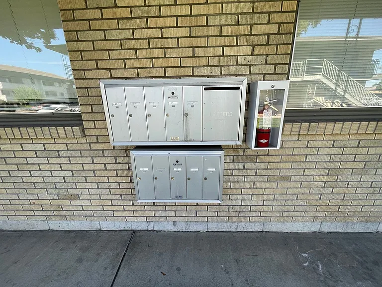 Colton 20 Apartments — Photo 16