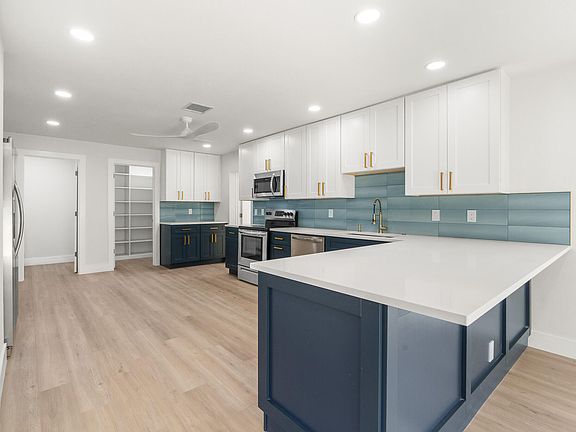 2nd image of 510 Coral Way