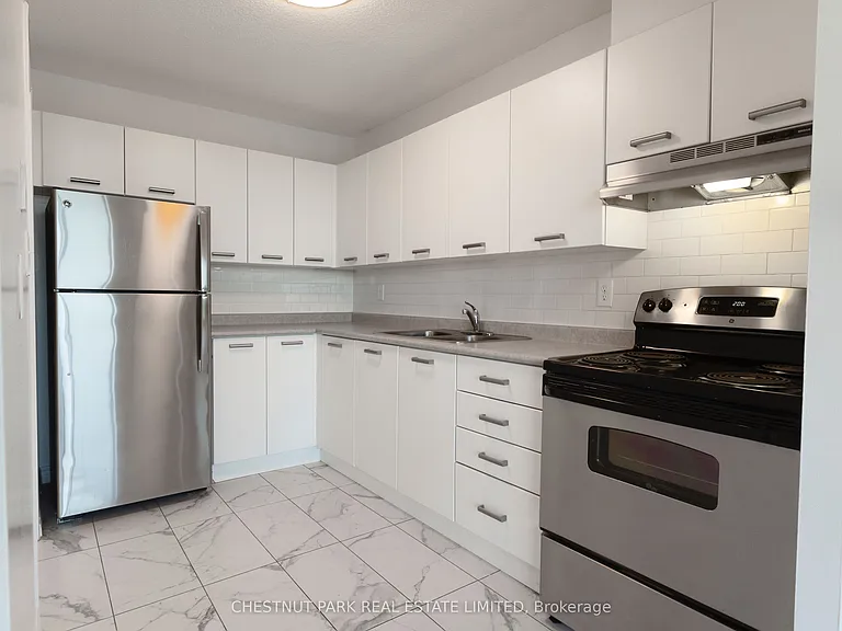 150 Lakeshore Rd W #1003 — Photo 13