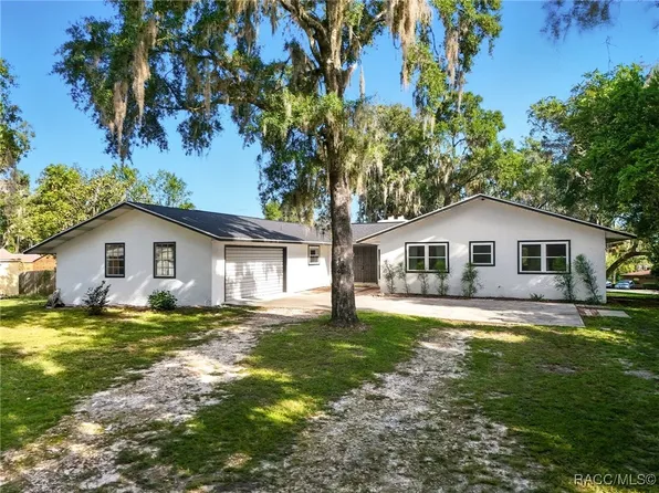 3875 E Diamond Ln, Hernando, FL 34442