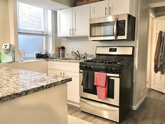 4th image of 3112 N Kenmore Ave Unit G
