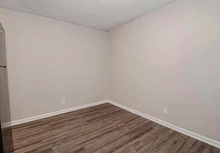 805-1 Golfview Pl — Photo 16