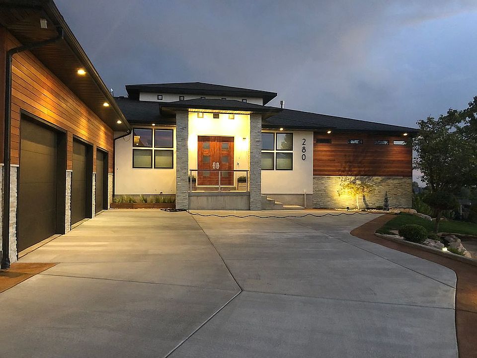 1st image of 280 S Club House Ct