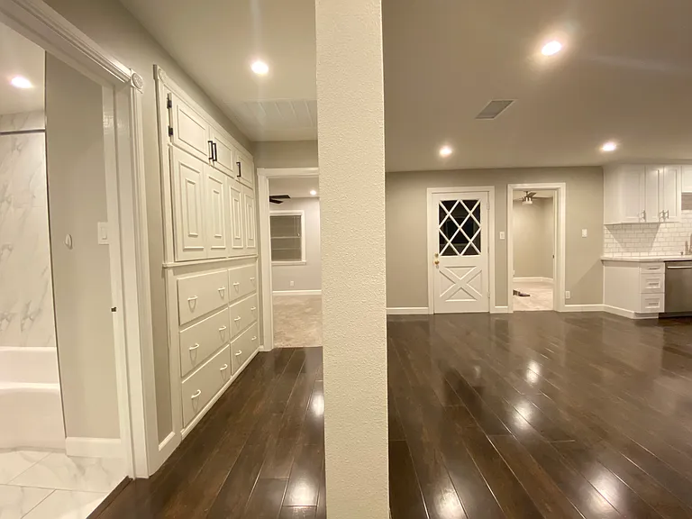 1237 W Chestnut Ave — Photo 7