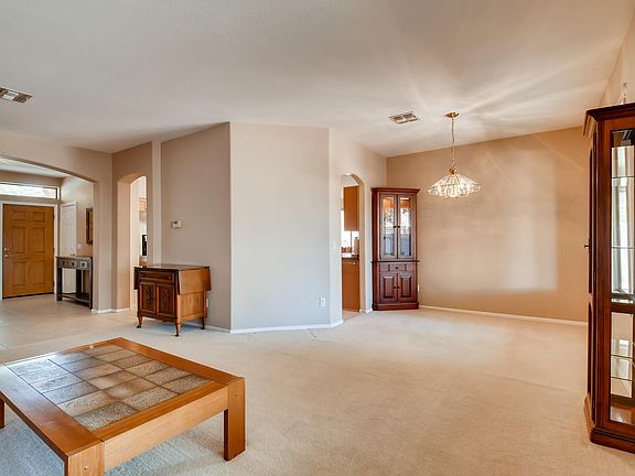4th image of 1052 E Winged Foot Dr