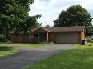 2851 Patterson Lake Rd, Pinckney, MI 48169